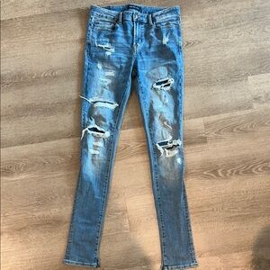 Men’s Distressed Blue Jeans
